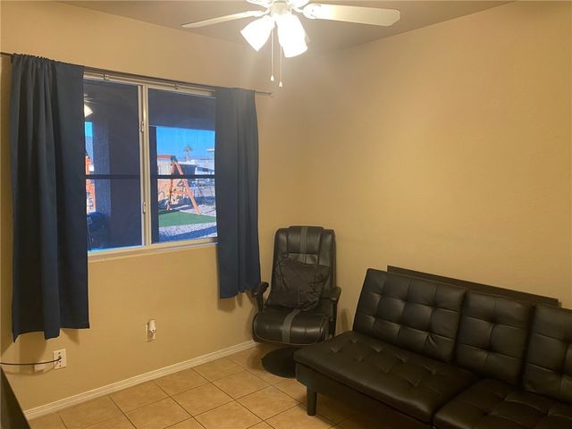 951 Glen Drive, Bullhead City, AZ 86442