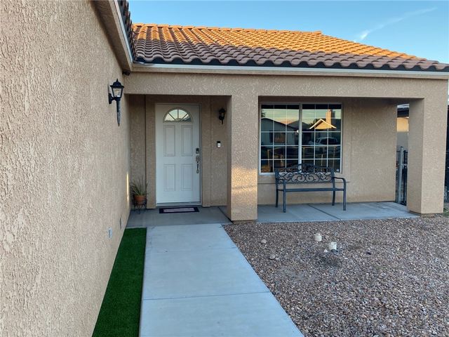 951 Glen Drive, Bullhead City, AZ 86442