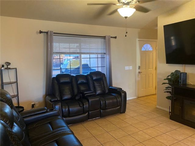 951 Glen Drive, Bullhead City, AZ 86442