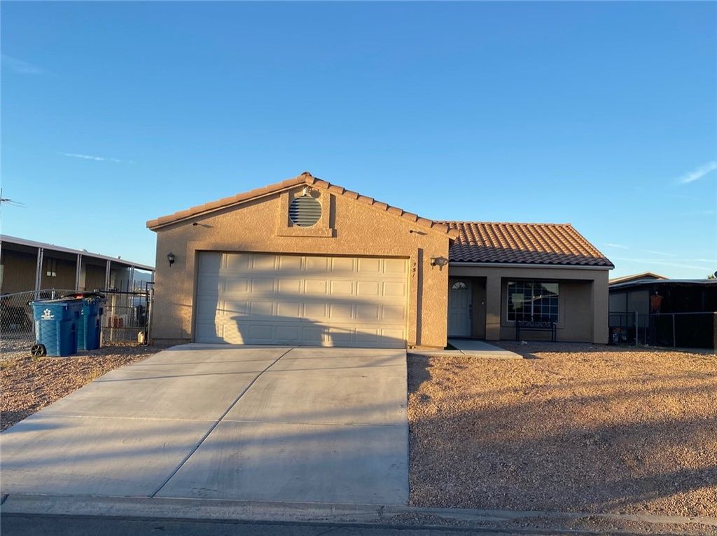 951 Glen Drive, Bullhead City, AZ 86442