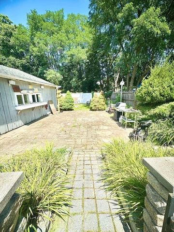 6 Grant Road, Malden, MA 02148