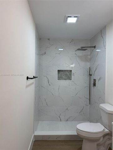 9596 Everglades Park Ln, Boca Raton, FL 33428