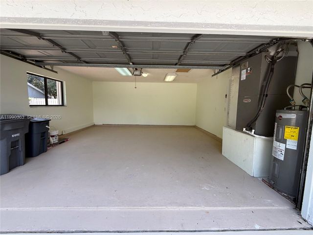 9596 Everglades Park Ln, Boca Raton, FL 33428