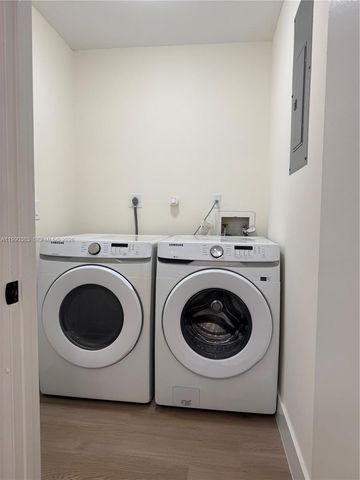 9596 Everglades Park Ln, Boca Raton, FL 33428