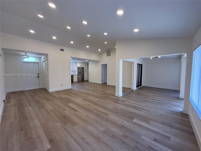 9596 Everglades Park Ln, Boca Raton, FL 33428