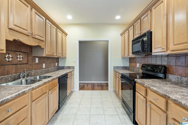 4956 KERRI LANE, Birmingham, AL 35215