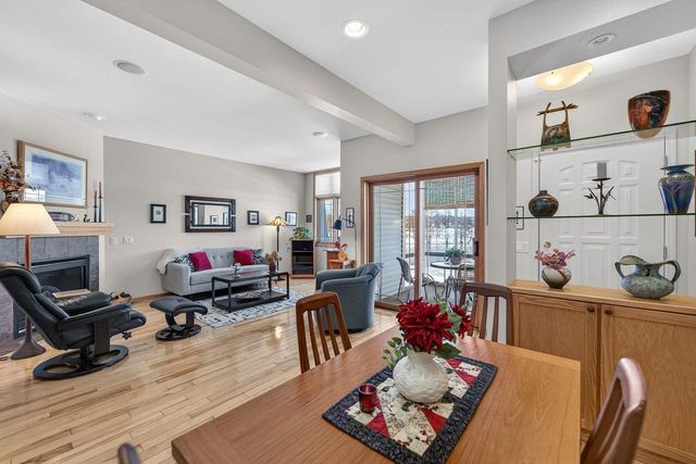 13 Wood Brook Way, Fitchburg, WI 53711