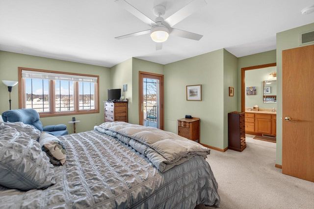 13 Wood Brook Way, Fitchburg, WI 53711