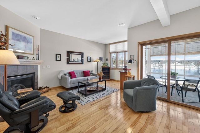 13 Wood Brook Way, Fitchburg, WI 53711