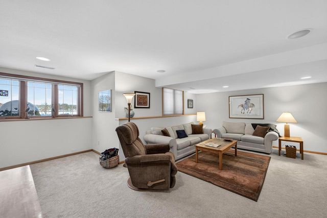 13 Wood Brook Way, Fitchburg, WI 53711