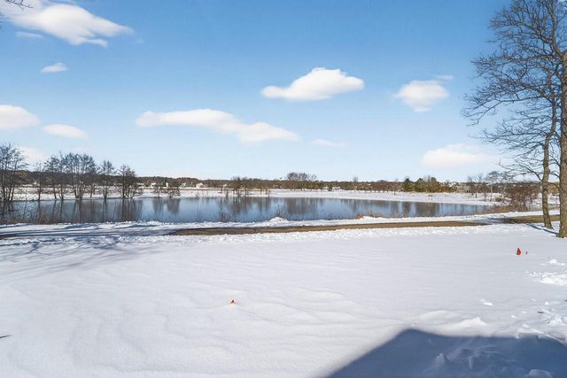 13 Wood Brook Way, Fitchburg, WI 53711