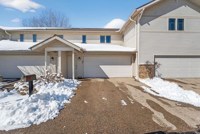 13 Wood Brook Way, Fitchburg, WI 53711
