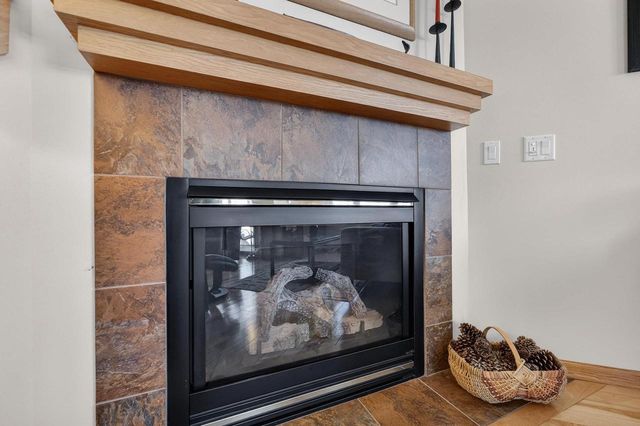 13 Wood Brook Way, Fitchburg, WI 53711