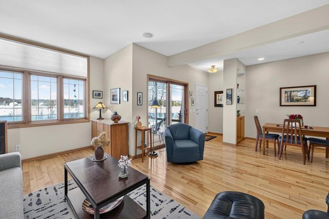 13 Wood Brook Way, Fitchburg, WI 53711