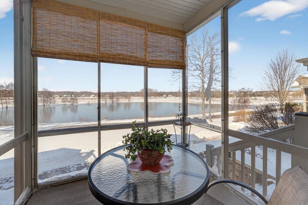 13 Wood Brook Way, Fitchburg, WI 53711