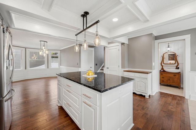 43 Central Avenue W, Saint Michael, MN 55376
