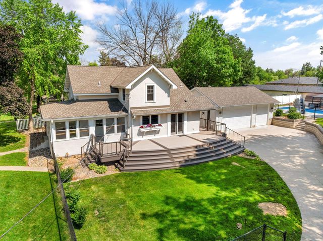 43 Central Avenue W, Saint Michael, MN 55376