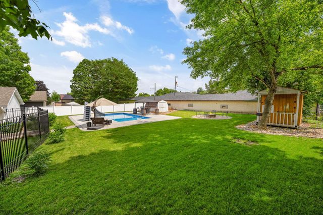 43 Central Avenue W, Saint Michael, MN 55376