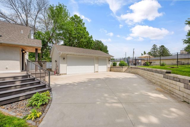 43 Central Avenue W, Saint Michael, MN 55376