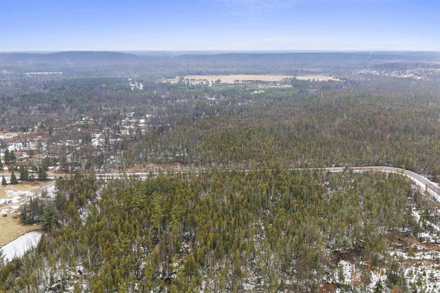 W8796 SMITH CREEK ROAD, Crivitz, WI 54114