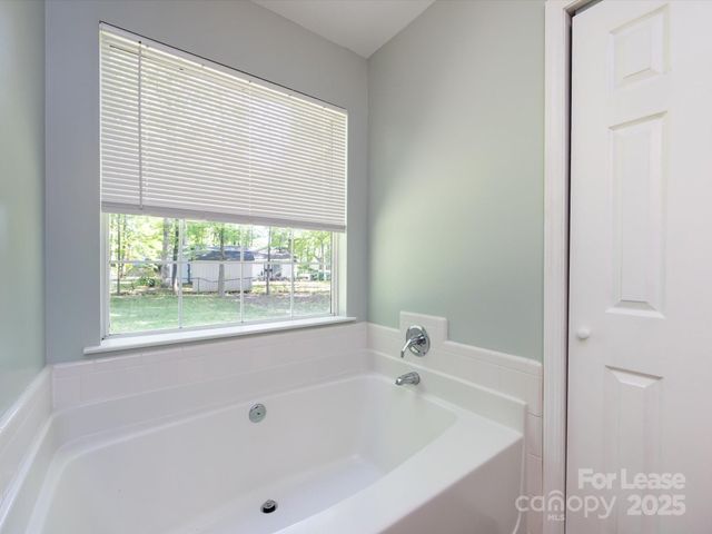 7731 Ivy Hollow Drive, Charlotte, NC 28227