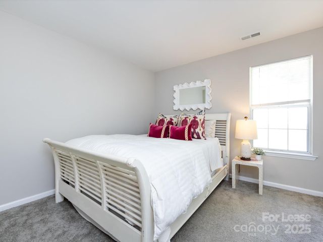 7731 Ivy Hollow Drive, Charlotte, NC 28227