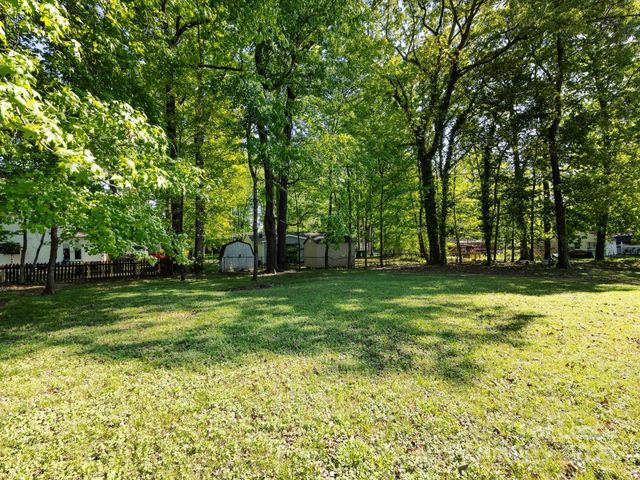 7731 Ivy Hollow Drive, Charlotte, NC 28227