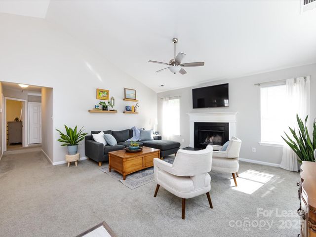 7731 Ivy Hollow Drive, Charlotte, NC 28227