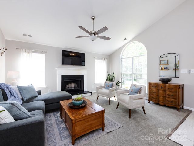 7731 Ivy Hollow Drive, Charlotte, NC 28227