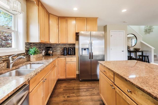 8842 S Talman Avenue, Evergreen Park, IL 60805