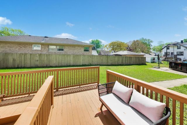 8842 S Talman Avenue, Evergreen Park, IL 60805