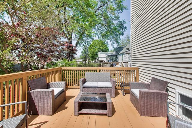 8842 S Talman Avenue, Evergreen Park, IL 60805