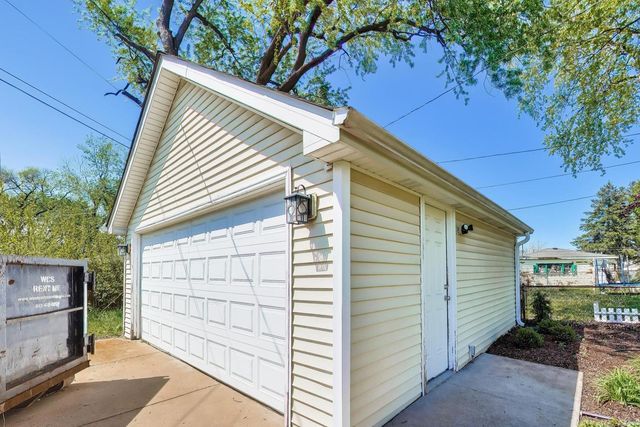 8842 S Talman Avenue, Evergreen Park, IL 60805