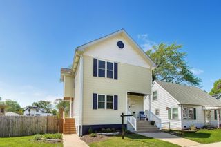 8842 S Talman Avenue, Evergreen Park, IL 60805