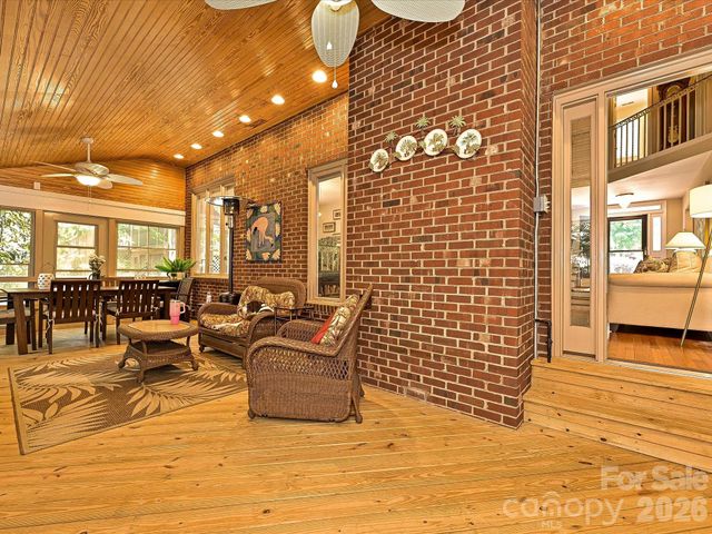 5203 Rustlewood Lane, Charlotte, NC 28226