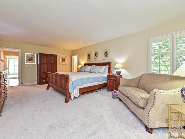 5203 Rustlewood Lane, Charlotte, NC 28226
