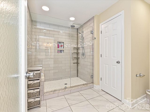 5203 Rustlewood Lane, Charlotte, NC 28226