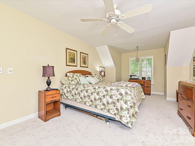 5203 Rustlewood Lane, Charlotte, NC 28226