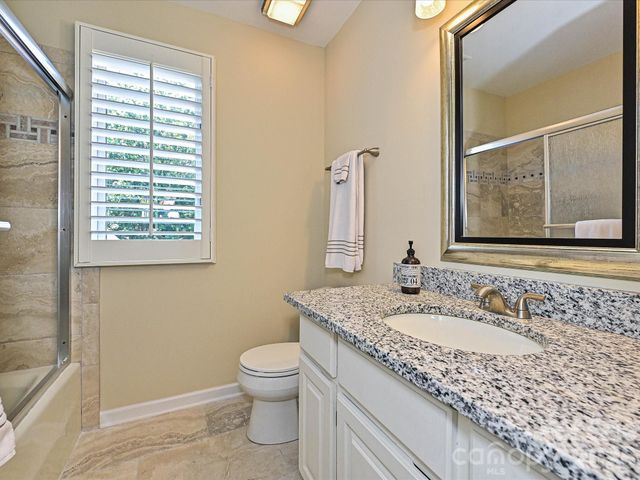 5203 Rustlewood Lane, Charlotte, NC 28226