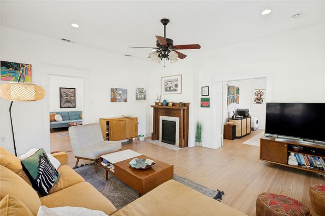 5616 Junius Street, Dallas, TX 75214