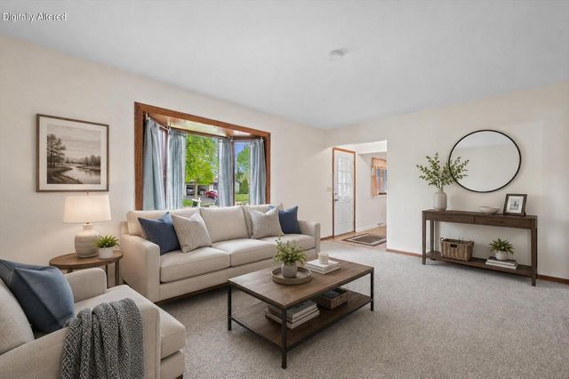 1507 Mohawk LANE, Waukesha, WI 53186