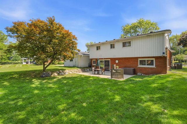 28239 Brandywine Road, Farmington Hills, MI 48334