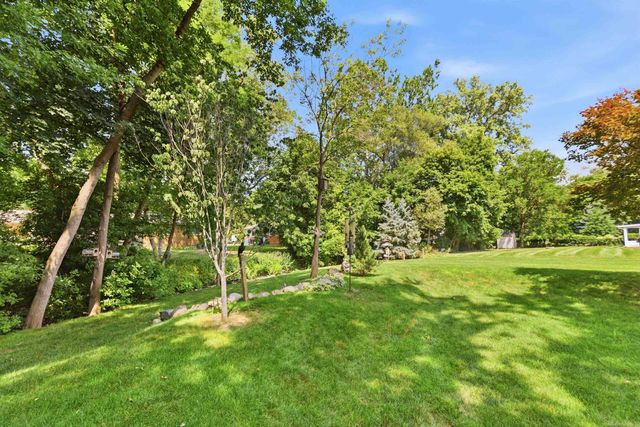 28239 Brandywine Road, Farmington Hills, MI 48334