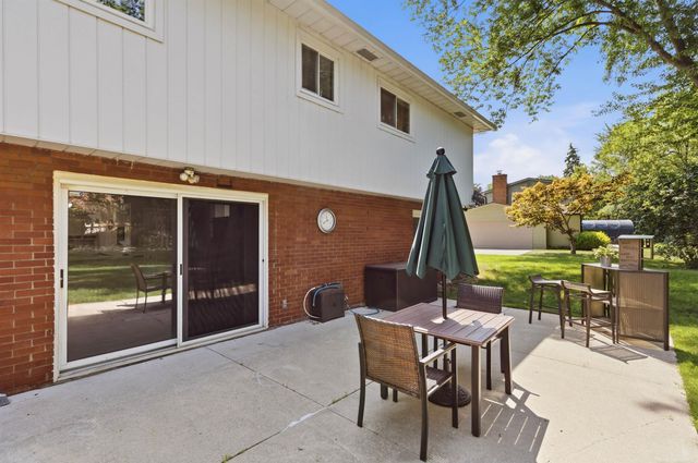 28239 Brandywine Road, Farmington Hills, MI 48334
