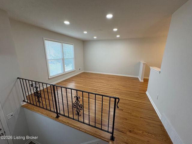 4802 Andrea Way, Louisville, KY 40219