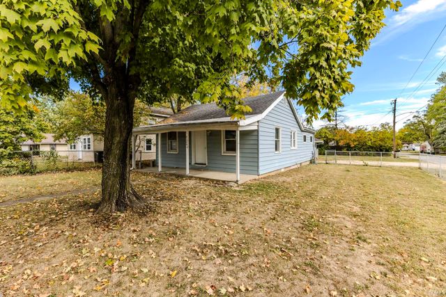 2100 N Rosewood Avenue, Muncie, IN 47304