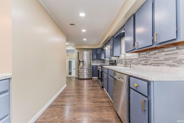 2100 N Rosewood Avenue, Muncie, IN 47304