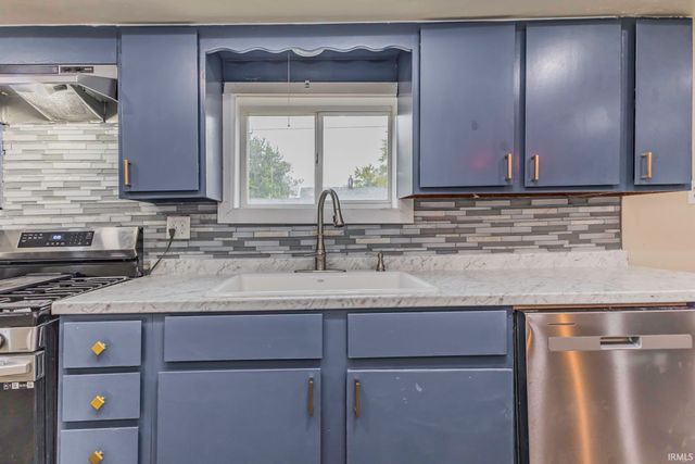 2100 N Rosewood Avenue, Muncie, IN 47304