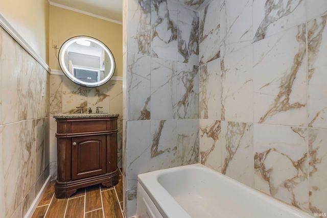 2100 N Rosewood Avenue, Muncie, IN 47304