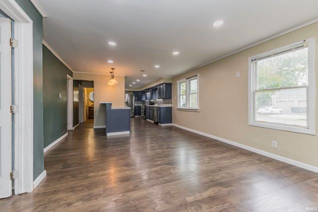 2100 N Rosewood Avenue, Muncie, IN 47304